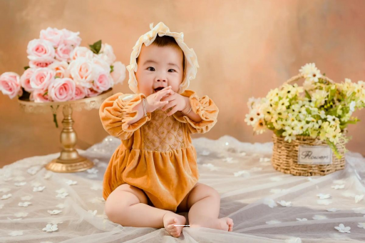 三沙宝宝睡不踏实哼唧扭动